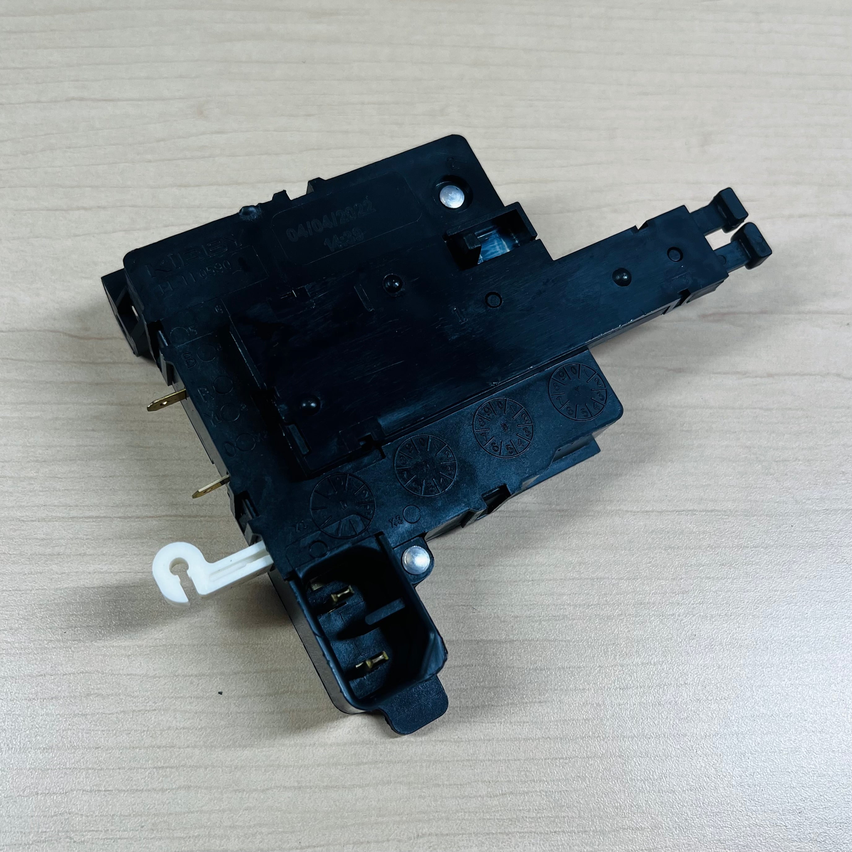 Kirby G thru Avilar Series Power Switch - Thumbnail 3